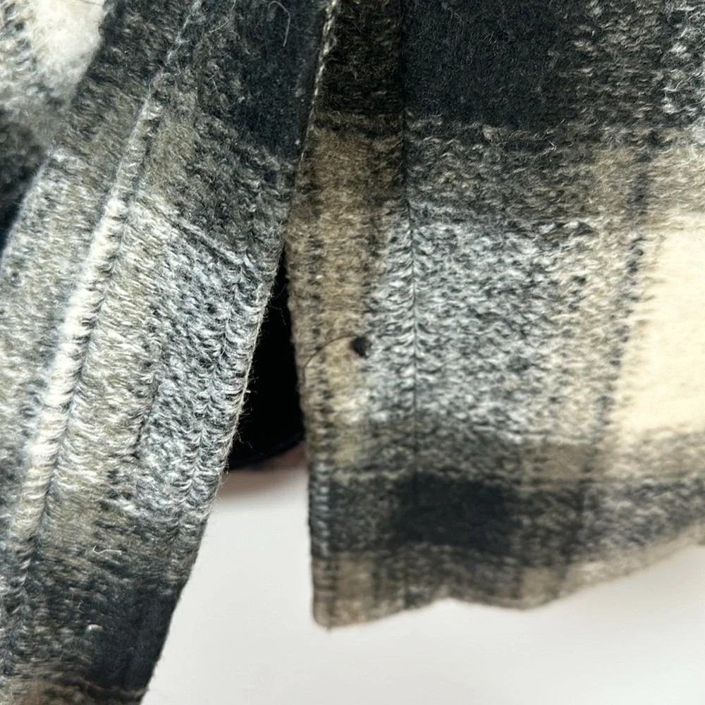 Carmar Shacket Plaid Women’s Size Small - Picture 6 of 9
